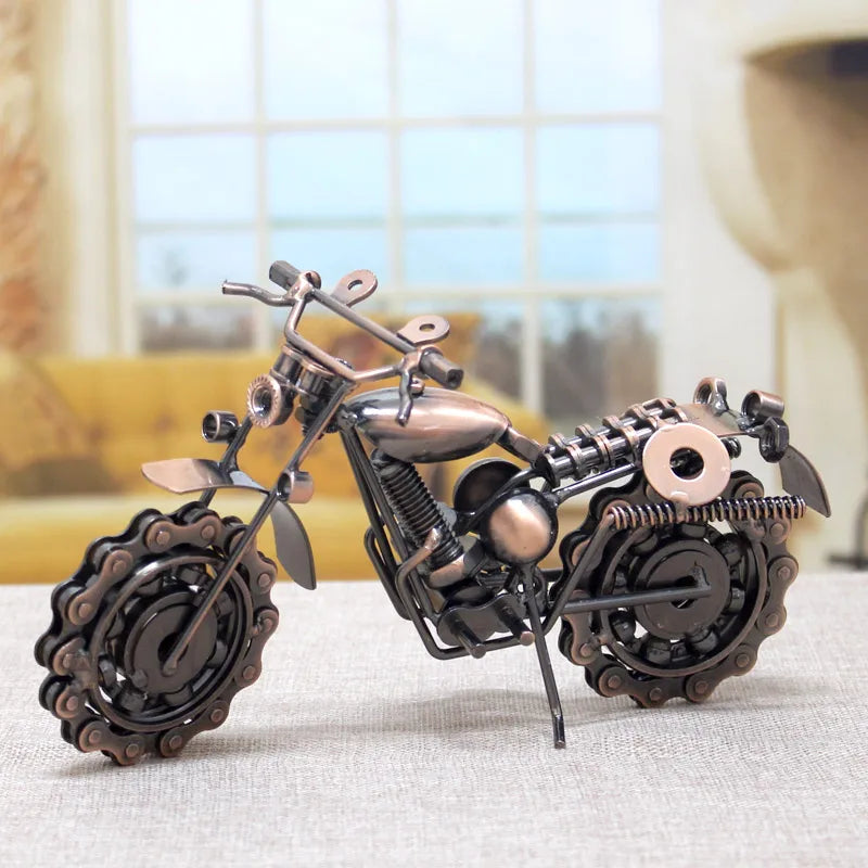 21cm Metal Vintage Motorcycle Model Retro Motor Figurine Iron Motorbike Prop Handmade Boy Gift Kid Toy Home Office Decor Gift