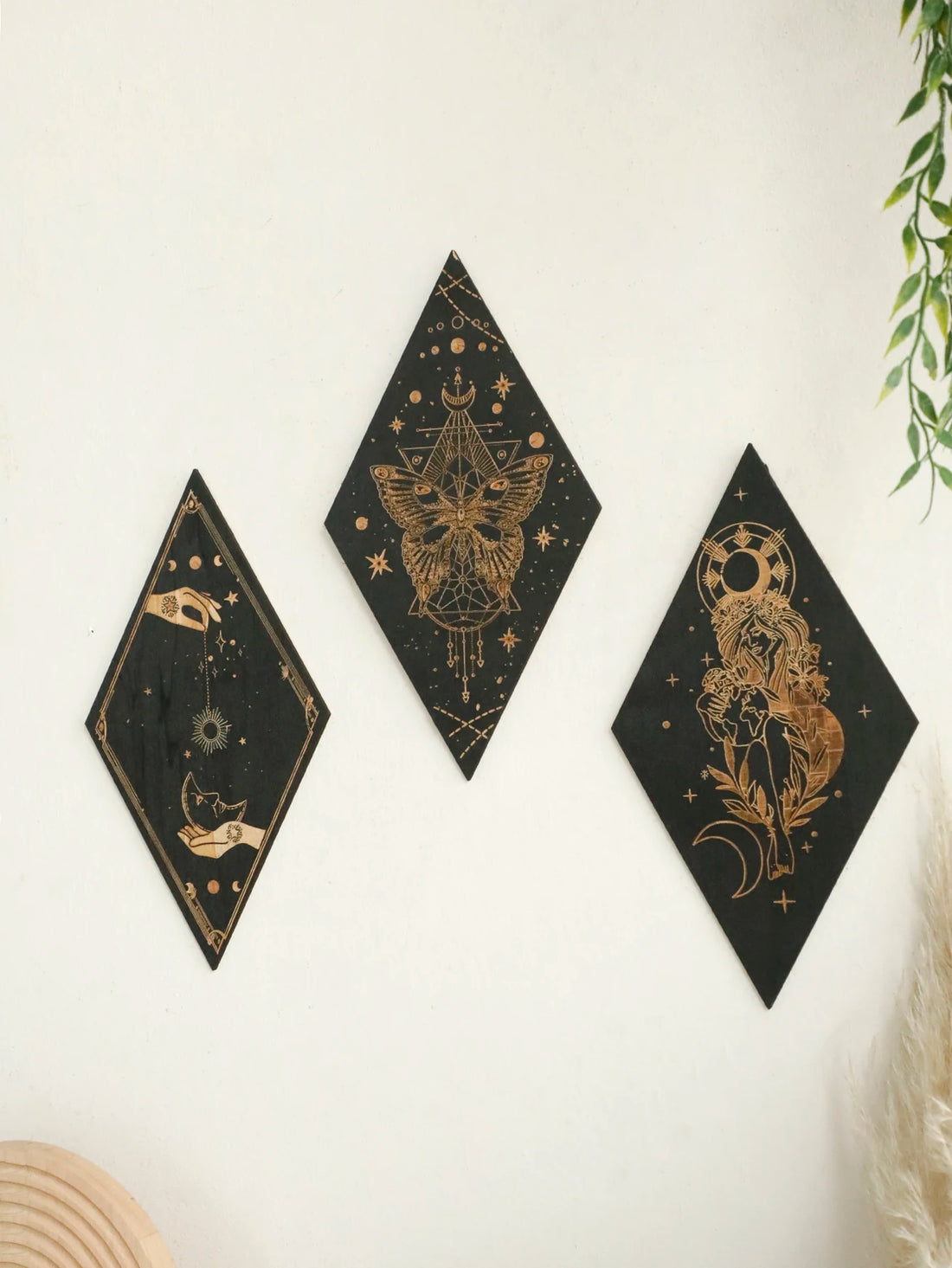 Gothic Wooden Butterfly Wall Decor Witchy Wall Hanging Wall Pediments for Home Bedroom Decorations Boho Home Decoration Gift