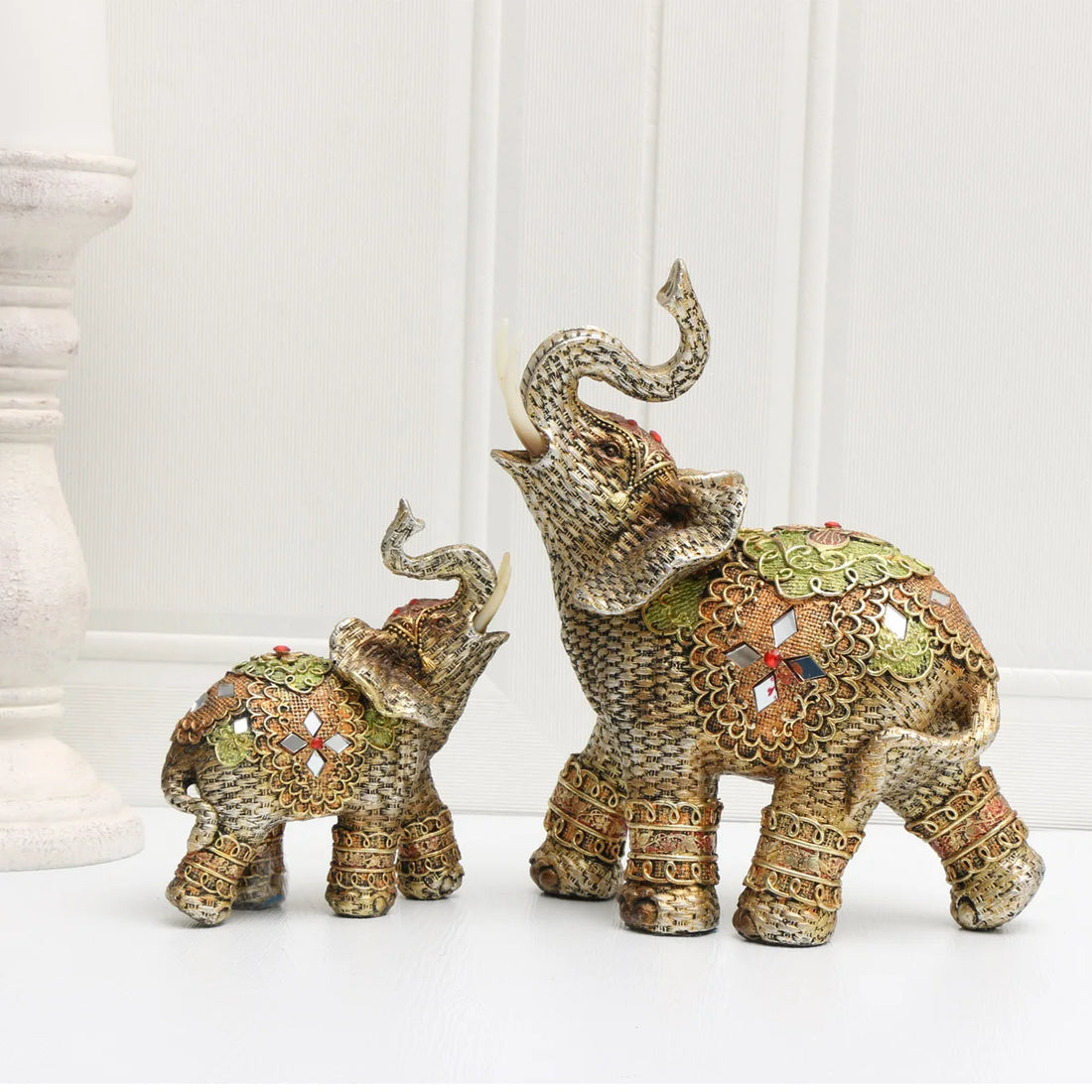 1pc, Exotic Embellished Elephant Figurines, Resin Craft, Decorative Statues For Living Room And Bedroom Home Decor