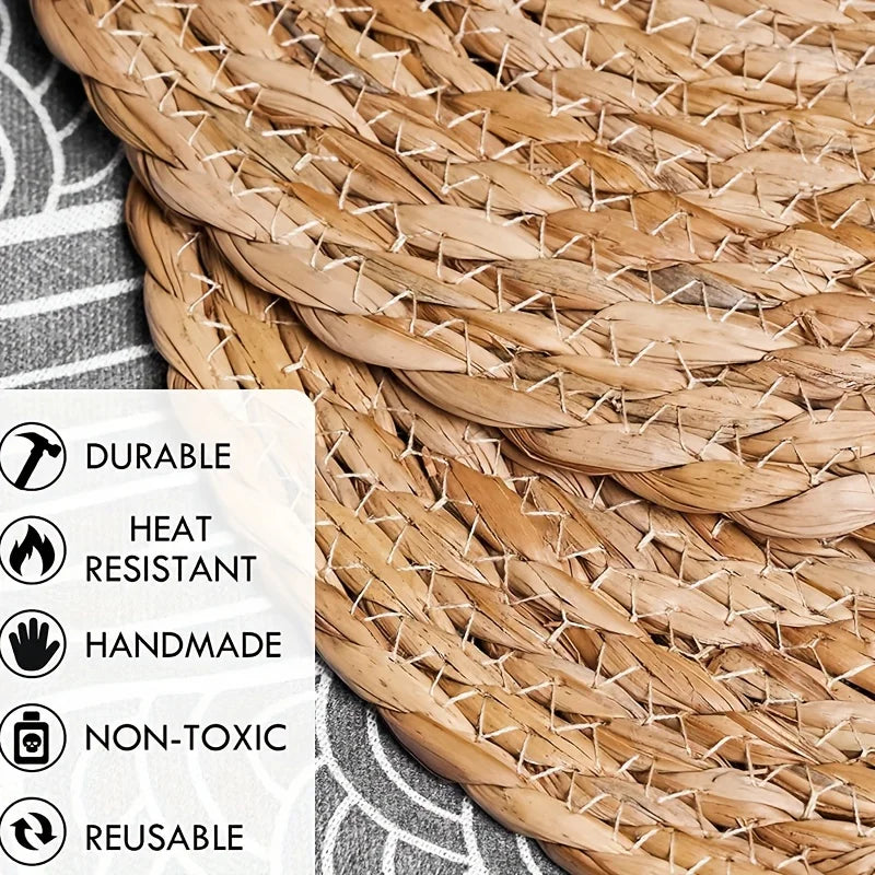 7pcs of hand-woven table mats and placemats,with a rural style.High-quality,heat-resistant and slip-resistant.Retro placemats