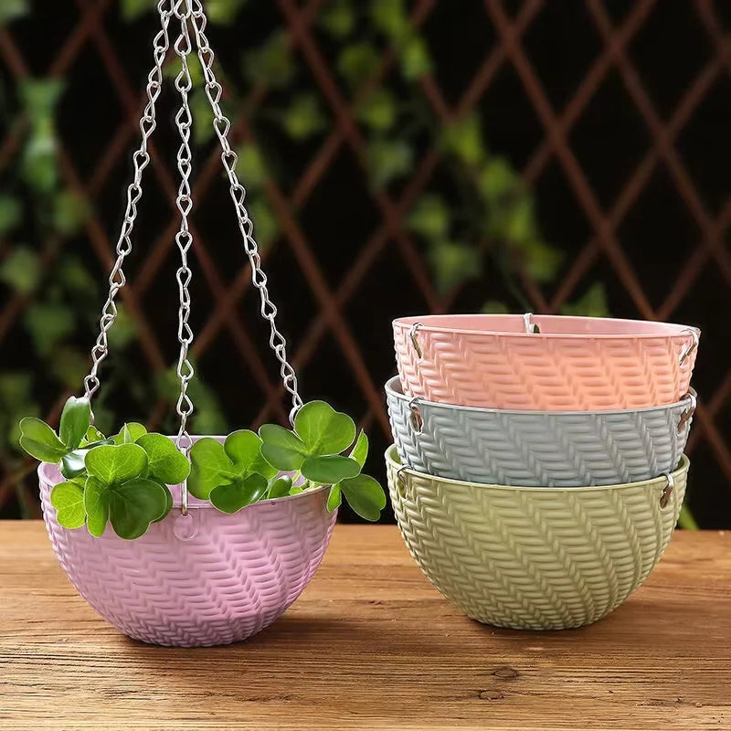 Decorative Woven Hanging Planter with Metal Hook And Drainage Tray Chain-Hung Indoor Plant Basket