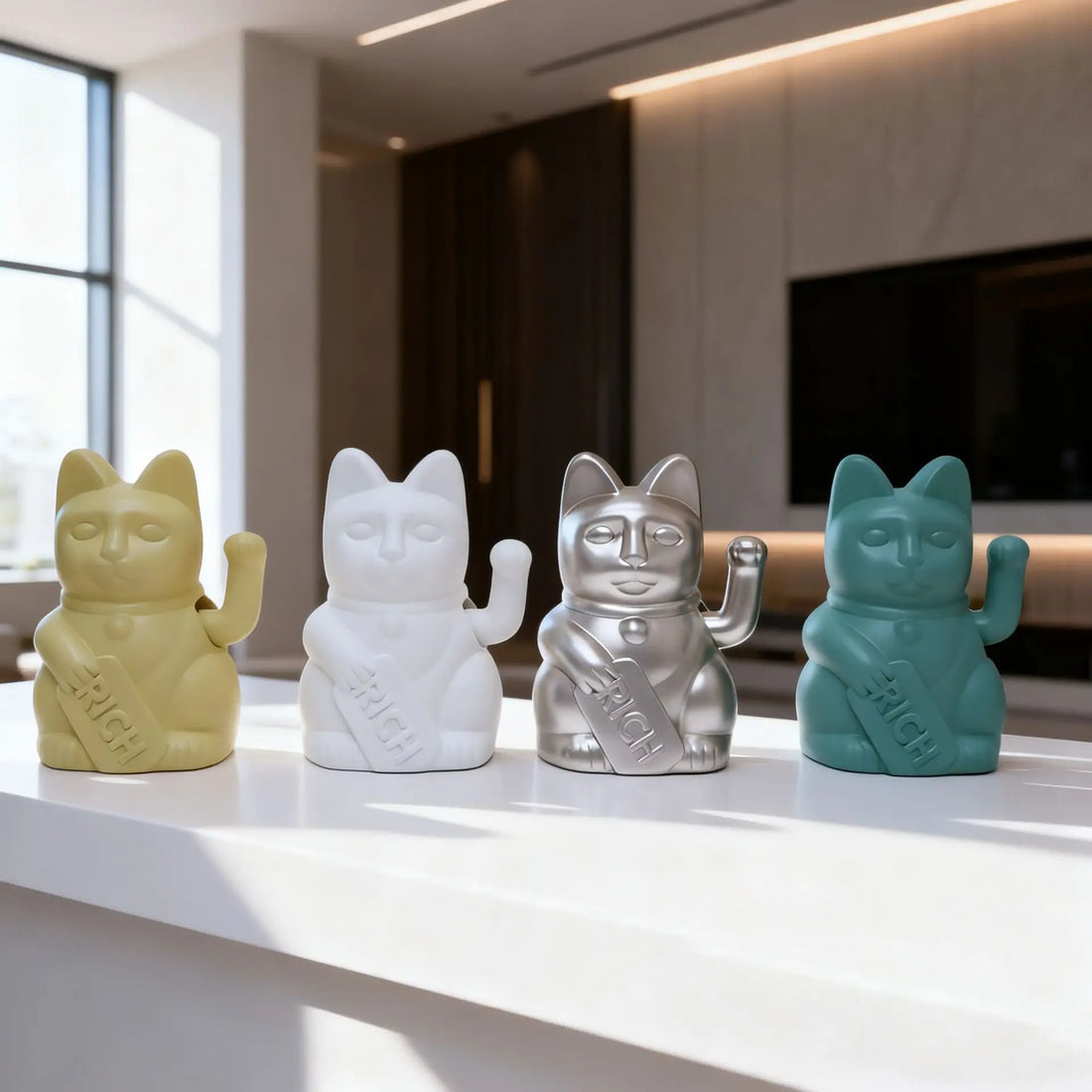 Maneki Neko Lucky Cat Statue Waving Fortune Beckoning Cat with Coin Japanese Good Luck Charm for Home Office Resin Decor Gift