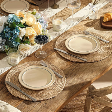 7pcs of hand-woven table mats and placemats,with a rural style.High-quality,heat-resistant and slip-resistant.Retro placemats