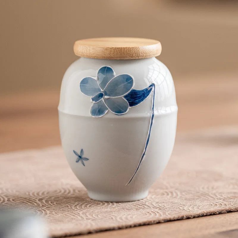 Custom Dog Memorial Urn - Engravable Ceramic Ashes Container for Loyal Companions, Pet Keepsake Gift